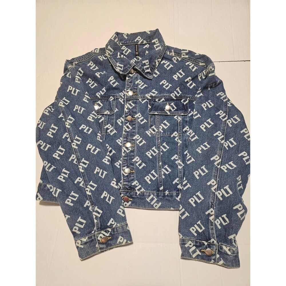 PrettyLittleThing PLT Women's Oversized Denim Jacket US 6 Blue Logo Print NWT